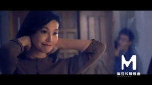 Con trai dẫn bạn về hiếp dâm tập thể 2 mẹ con